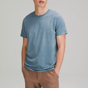 Lululemon The Fundamental T-Shirt - size M